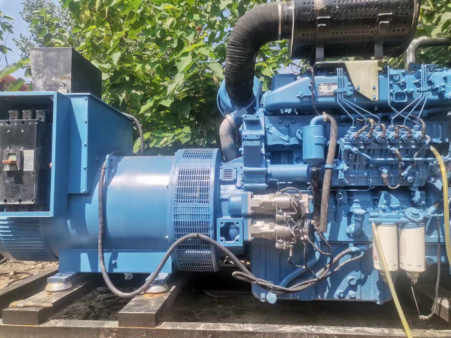 长安详细说明降低 800kW 柴油发电机输出电流波动的方法