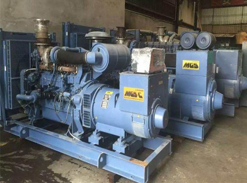 长安发电机组带负载降电压是什么原因照成的？