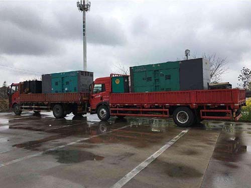 长安涂抹密封胶后，需要等待多长时间才能安装水冷式机油散热器密封件？